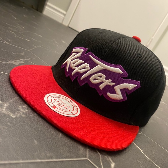Mitchell & Ness Other - ~Toronto Raptors SnapBack~ Used